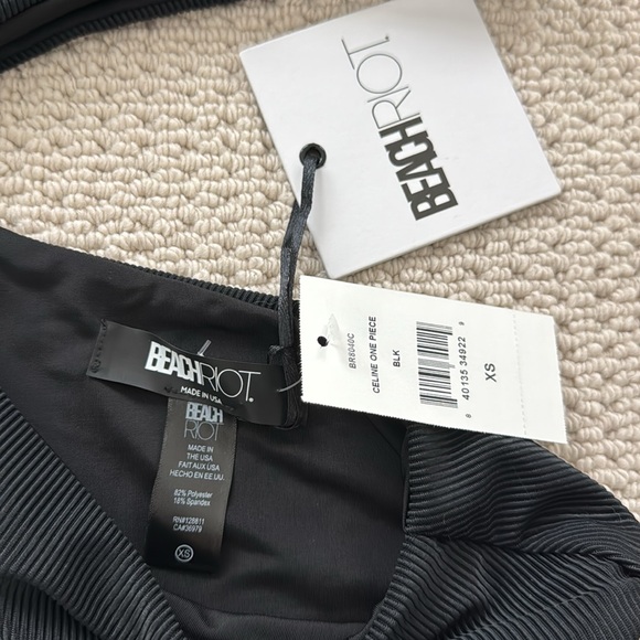 Beach Riot Celine One Piece - Picture 3 of 5